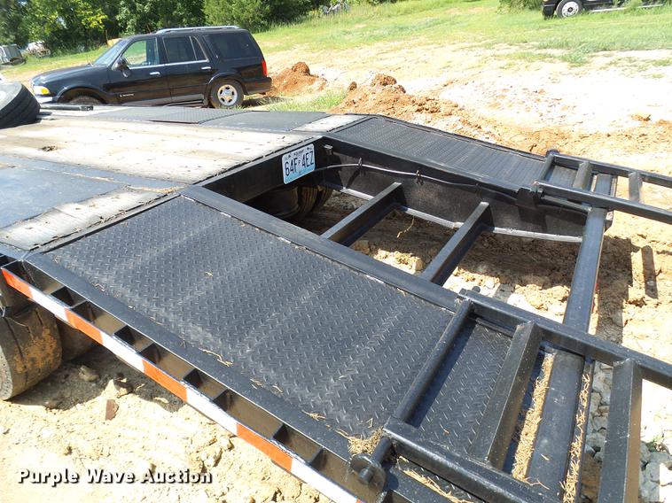 image for item DE5190 2003 Doonan 482DB14B equipment trailer