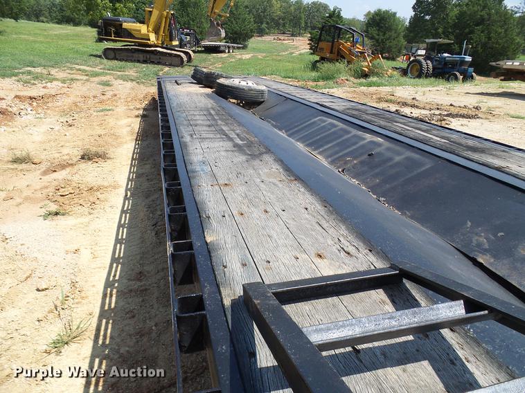 image for item DE5190 2003 Doonan 482DB14B equipment trailer