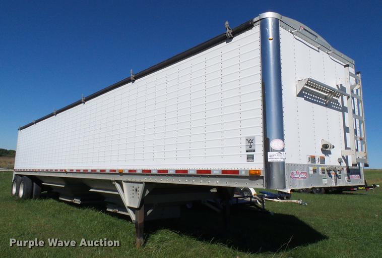 image for item DE5281 2012 Wilson DWH550 double hopper bottom commodity trailer