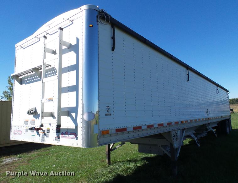 image for item DE5281 2012 Wilson DWH550 double hopper bottom commodity trailer