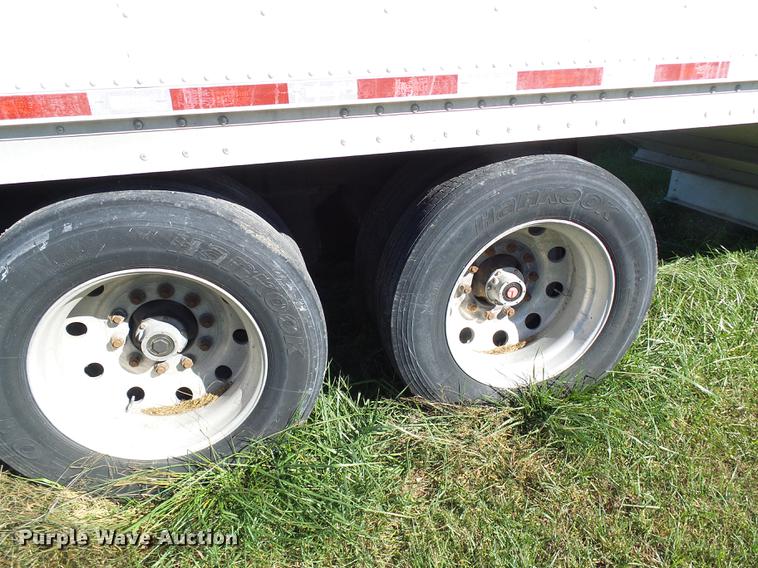 image for item DE5281 2012 Wilson DWH550 double hopper bottom commodity trailer