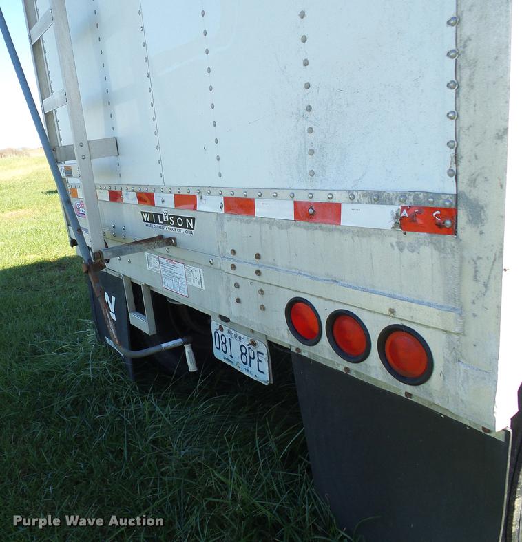 image for item DE5281 2012 Wilson DWH550 double hopper bottom commodity trailer