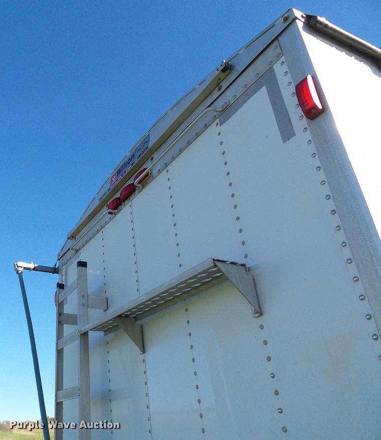 image for item DE5281 2012 Wilson DWH550 double hopper bottom commodity trailer