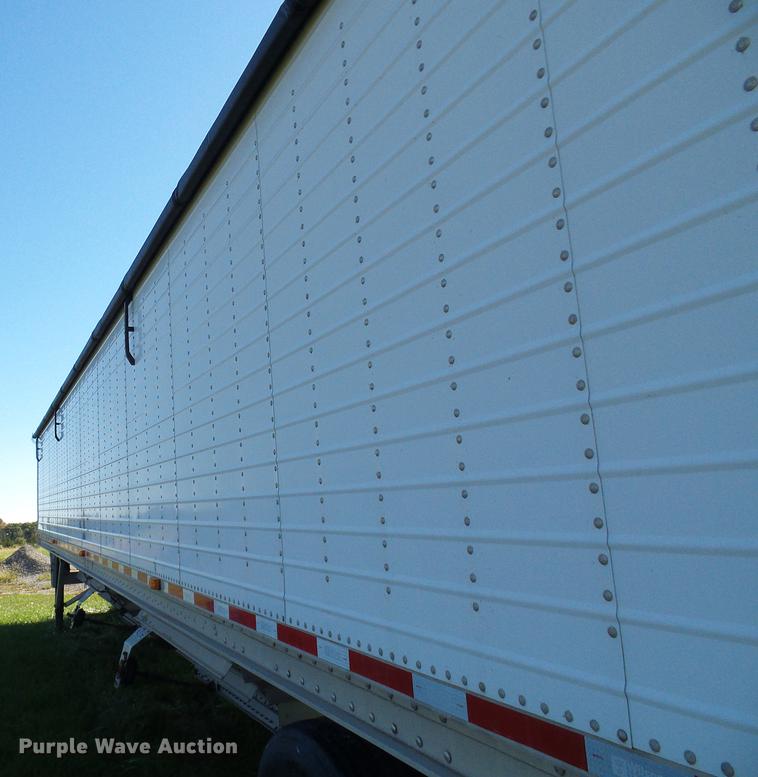 image for item DE5281 2012 Wilson DWH550 double hopper bottom commodity trailer