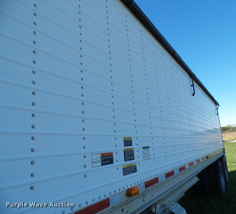 image for item DE5281 2012 Wilson DWH550 double hopper bottom commodity trailer