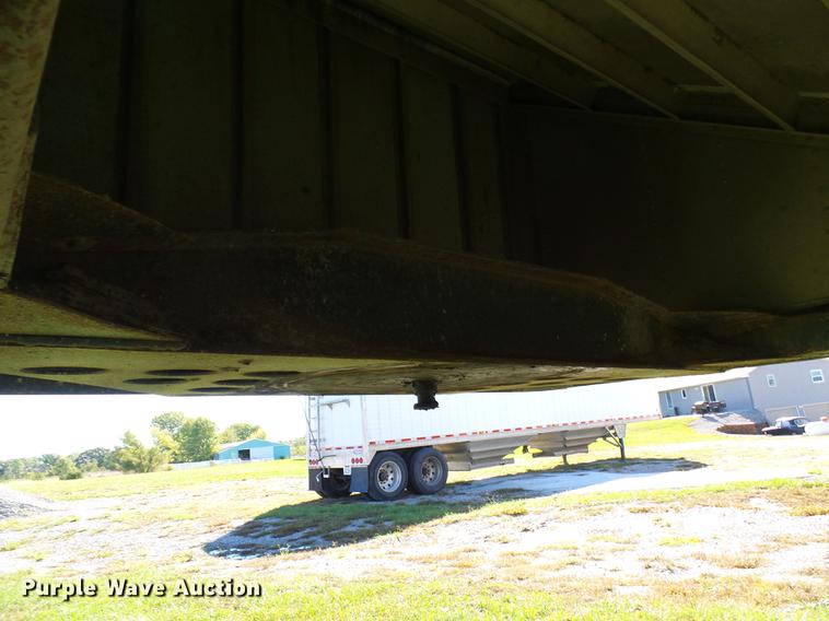 image for item DE5281 2012 Wilson DWH550 double hopper bottom commodity trailer