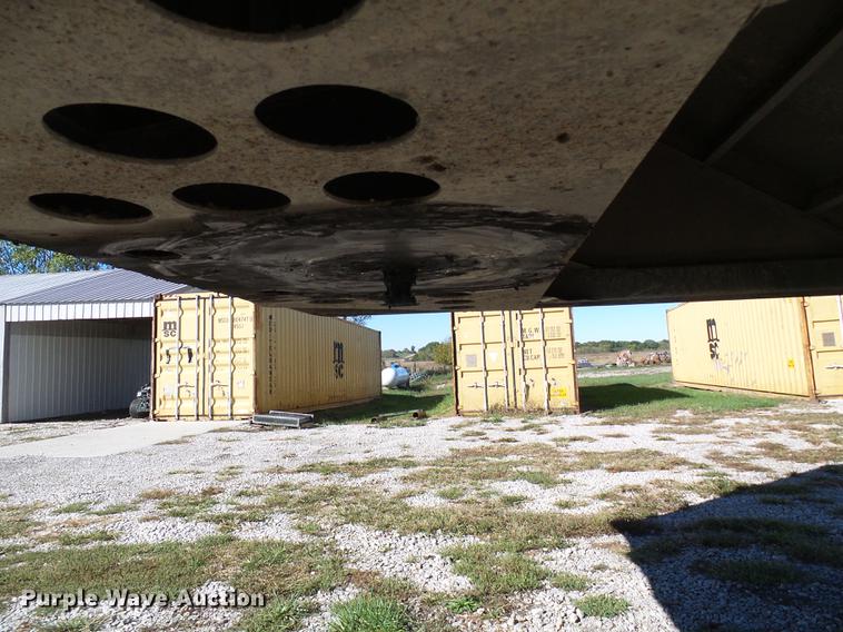 image for item DE5282 2013 Wilson DWH550 double hopper bottom commodity trailer