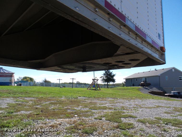 image for item DE5282 2013 Wilson DWH550 double hopper bottom commodity trailer