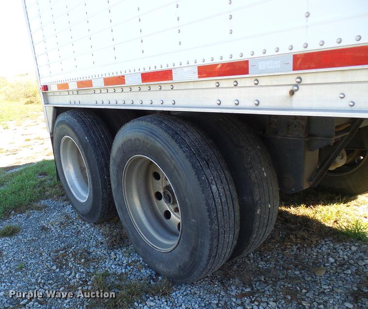 image for item DE5282 2013 Wilson DWH550 double hopper bottom commodity trailer