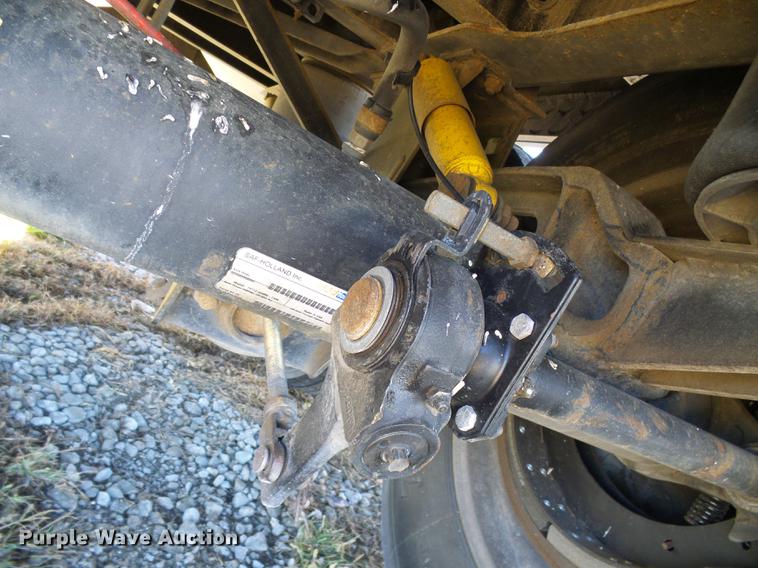 image for item DE5282 2013 Wilson DWH550 double hopper bottom commodity trailer