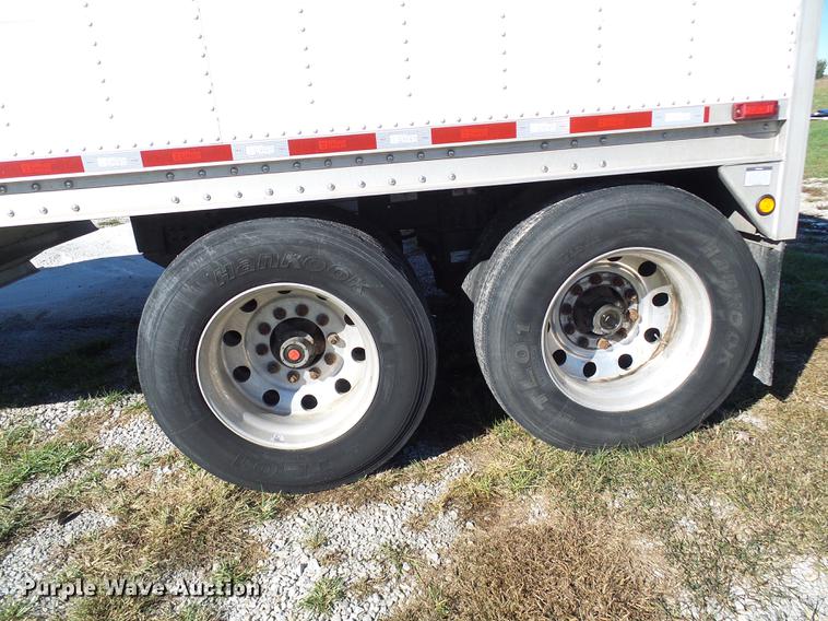 image for item DE5282 2013 Wilson DWH550 double hopper bottom commodity trailer