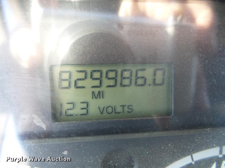 image for item DF2804 2005 Freightliner Columbia semi truck