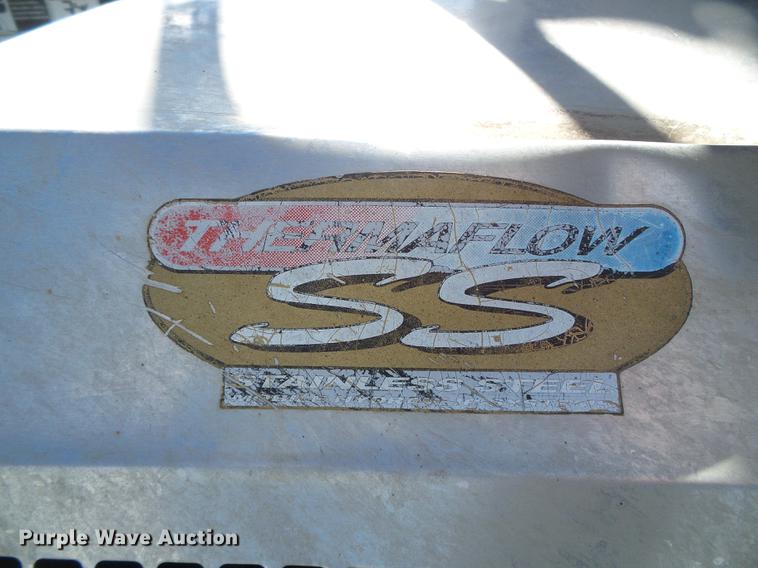 image for item DF2805 2006 Kenworth T600 semi truck