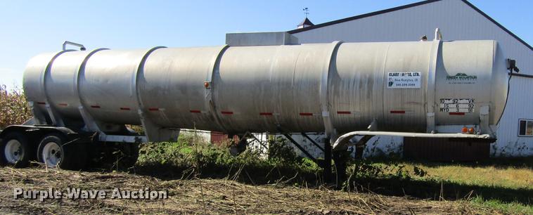 image for item DF3866 1977 Trail Master tank trailer