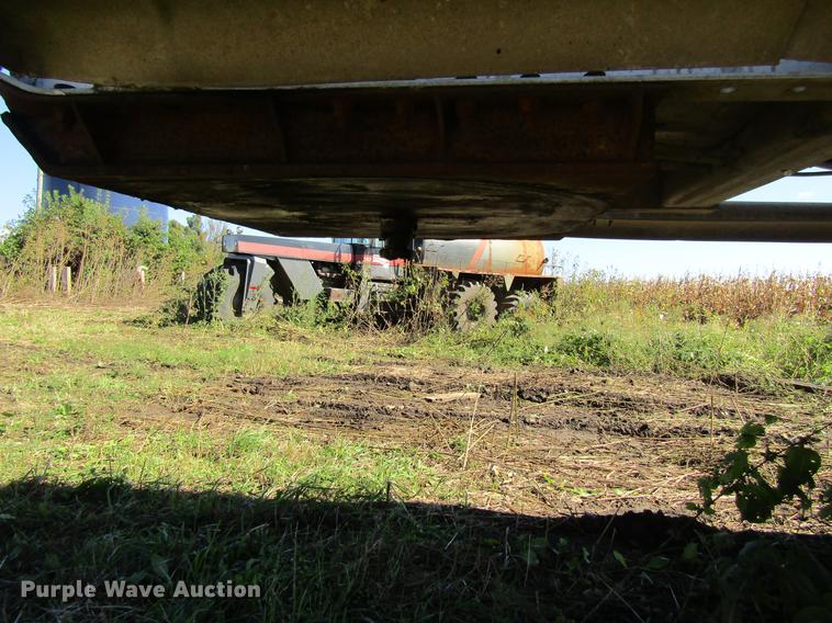 image for item DF3866 1977 Trail Master tank trailer