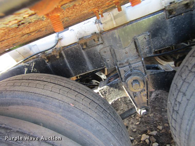 image for item DF3866 1977 Trail Master tank trailer