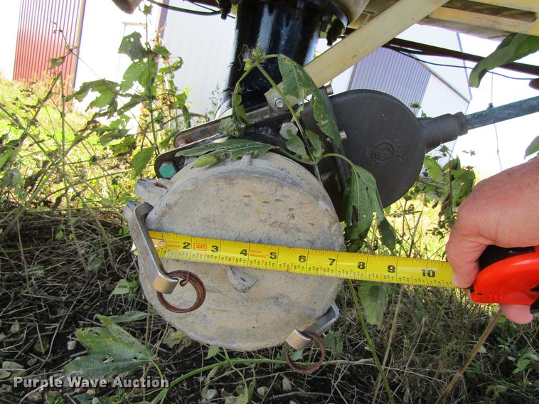 image for item DF3866 1977 Trail Master tank trailer