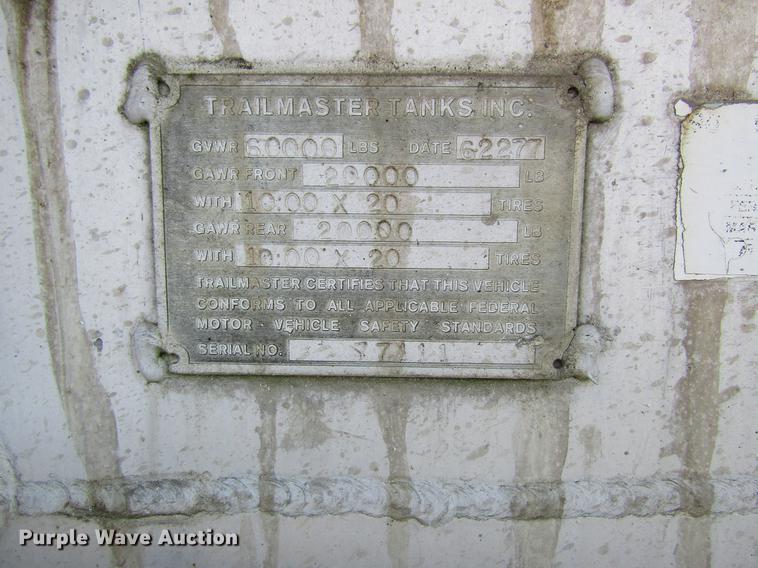 image for item DF3866 1977 Trail Master tank trailer