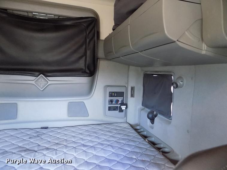 image for item DY9080 2009 International ProStar Premium semi truck