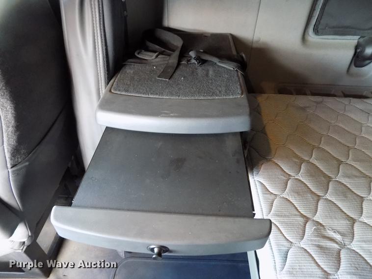 image for item DY9080 2009 International ProStar Premium semi truck