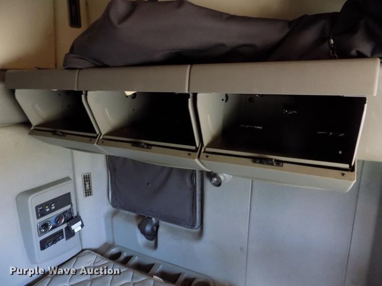 image for item DY9080 2009 International ProStar Premium semi truck