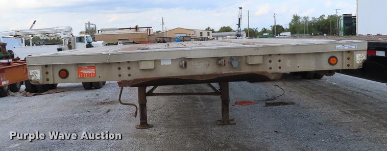 image for item EI9981 1996 Wilson CF-900 flatbed trailer