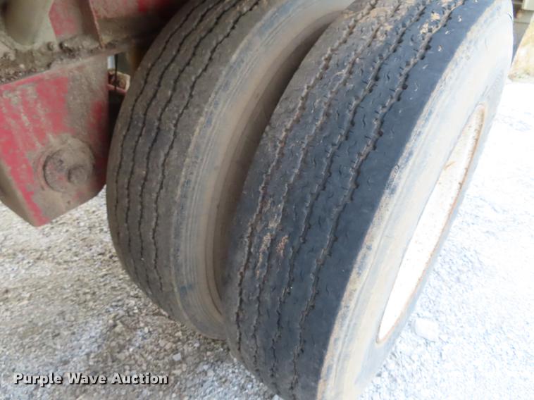 image for item EI9981 1996 Wilson CF-900 flatbed trailer