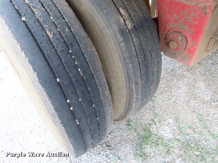 image for item EI9981 1996 Wilson CF-900 flatbed trailer