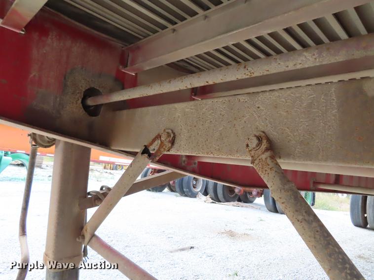 image for item EI9981 1996 Wilson CF-900 flatbed trailer