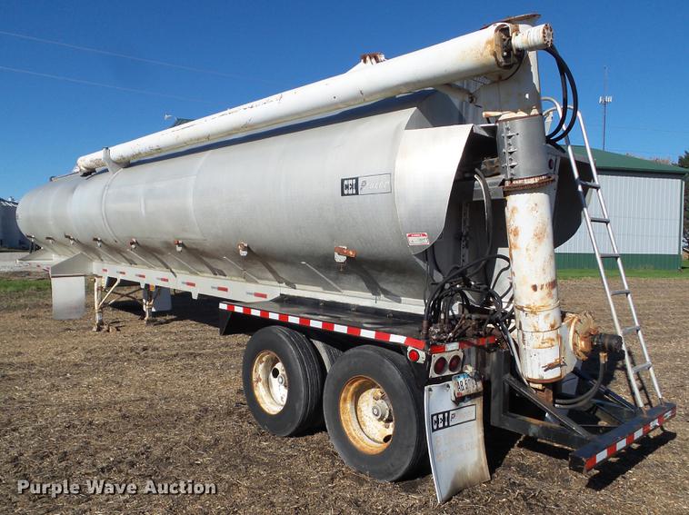 image for item L5711 1995 CEI Pacer AT35L-40-963 feed delivery trailer