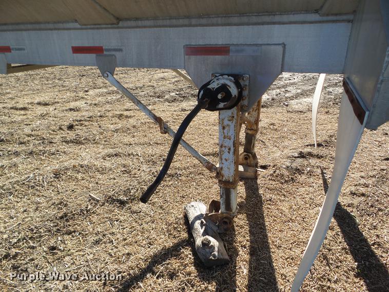 image for item L5711 1995 CEI Pacer AT35L-40-963 feed delivery trailer