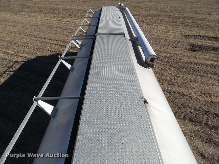 image for item L5711 1995 CEI Pacer AT35L-40-963 feed delivery trailer