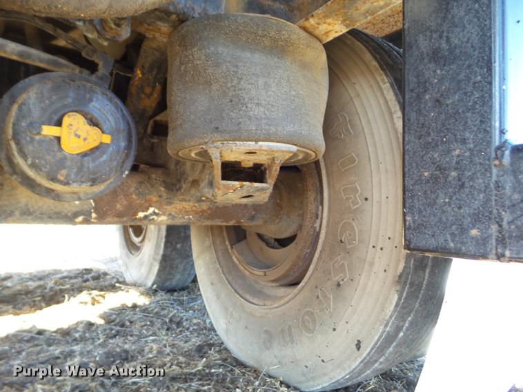 image for item L5711 1995 CEI Pacer AT35L-40-963 feed delivery trailer