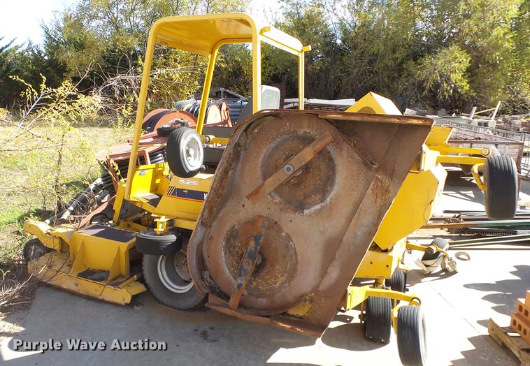 image for item AM9039 Hustler 4600 lawn mower