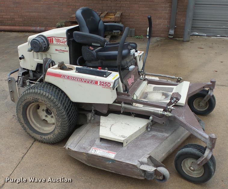 image for item AM9048 Grasshopper 325D ZTR lawn mower