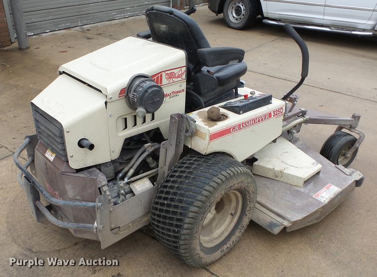image for item AM9048 Grasshopper 325D ZTR lawn mower