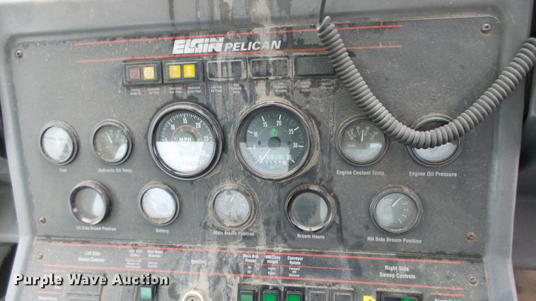 image for item AM9050 2001 Elgin Pelican P street sweeper