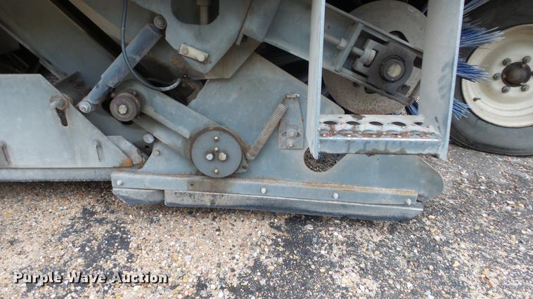 image for item AM9050 2001 Elgin Pelican P street sweeper