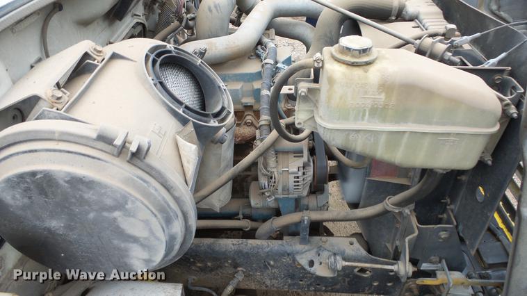 image for item AM9051 1999 International 4900 refuse truck