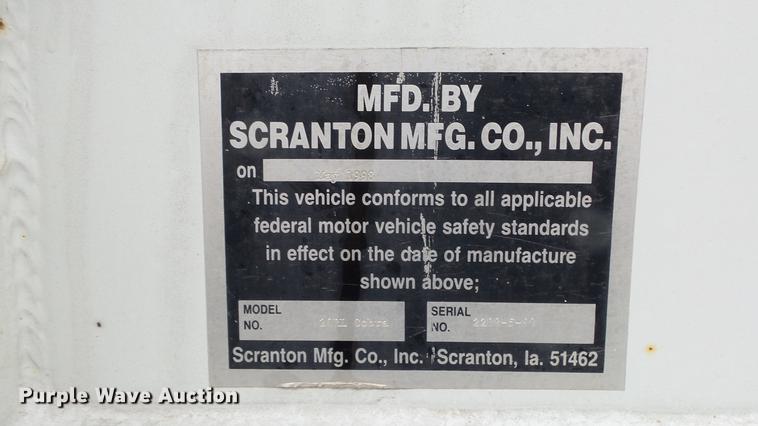 image for item AM9051 1999 International 4900 refuse truck