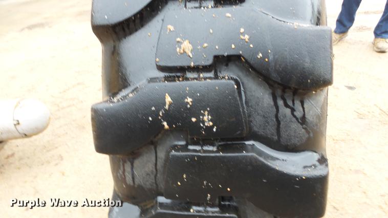 image for item AM9054 Samson 15.5-26 tire