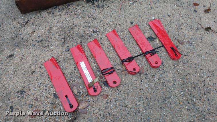 image for item AM9056 (12) Bush Hog rotary mower blades