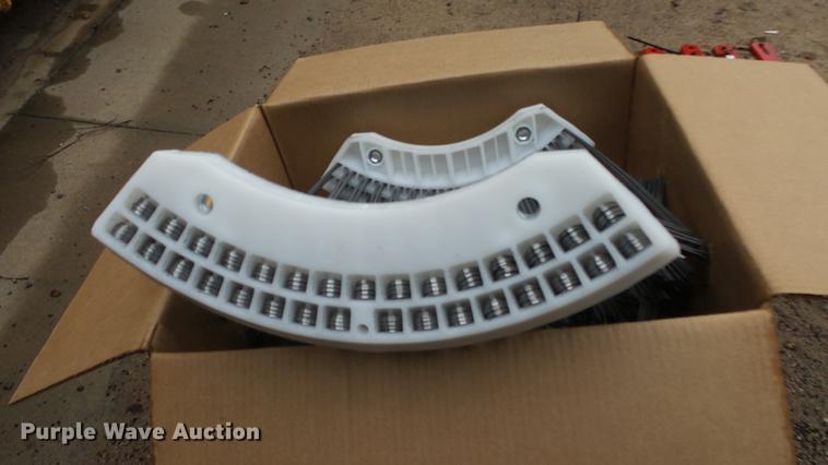 image for item AM9057 Street sweeper brushes