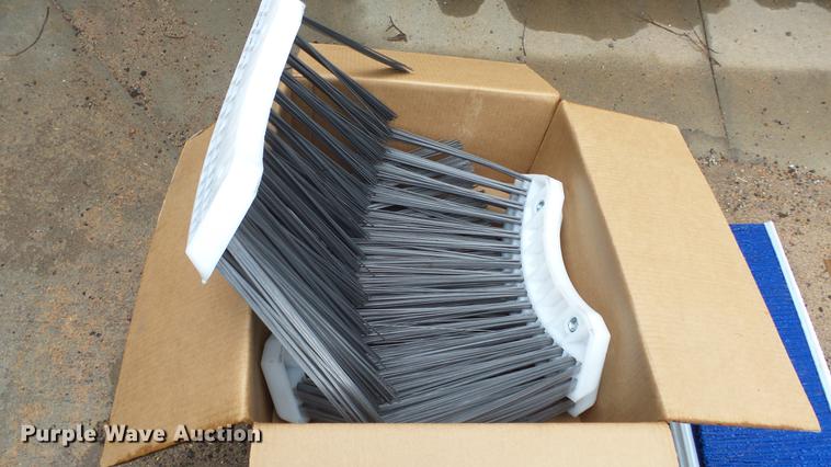 image for item AM9057 Street sweeper brushes