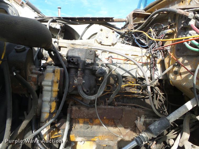 image for item DA2378 1985 Ford LT9000 dump truck