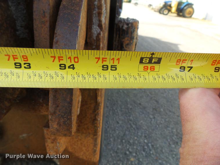 image for item DA2378 1985 Ford LT9000 dump truck