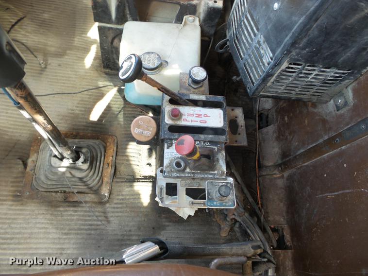 image for item DA2378 1985 Ford LT9000 dump truck