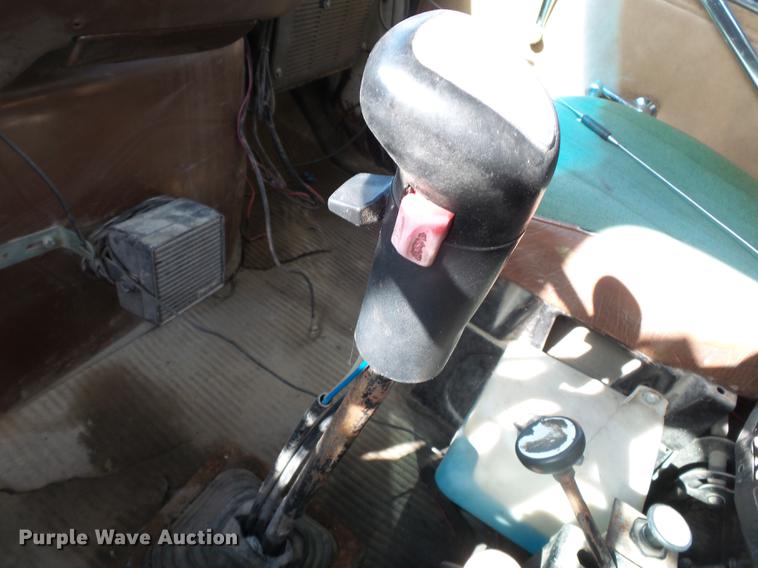 image for item DA2378 1985 Ford LT9000 dump truck