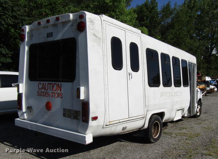 image for item DB6109 1998 Ford Econoline E450 Super Duty shuttle bus