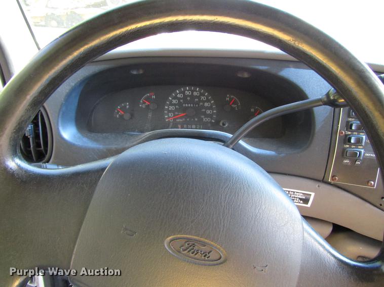image for item DB6109 1998 Ford Econoline E450 Super Duty shuttle bus